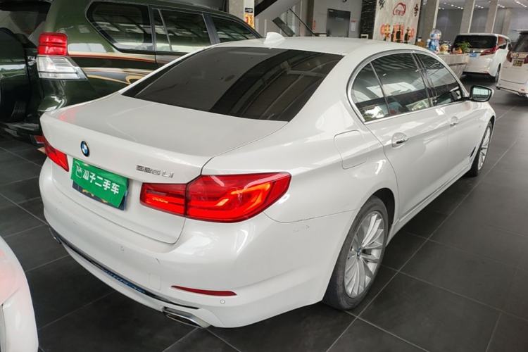 Used BMW 5 Series 2018 525Li Luxury Package Rear Right 45 Deg