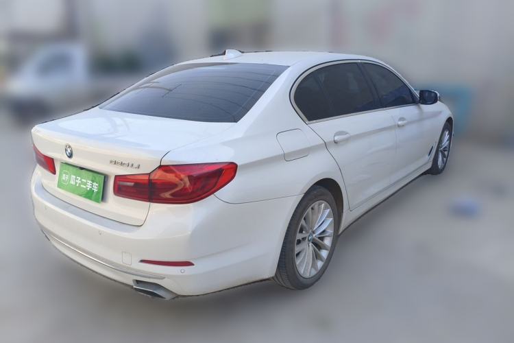 Used BMW 5 Series 2018 525Li Luxury Package Rear Right 45 Deg