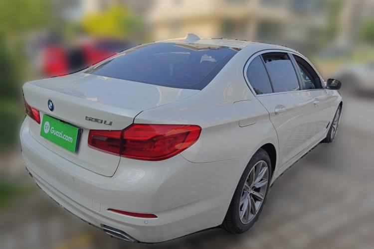 Used BMW 5 Series 2018 528Li Launch Special Edition Rear Right 45 Deg