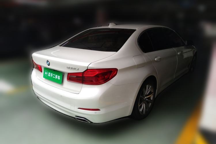 Used BMW 5 Series 2018 528Li Launch Special Edition Rear Right 45 Deg