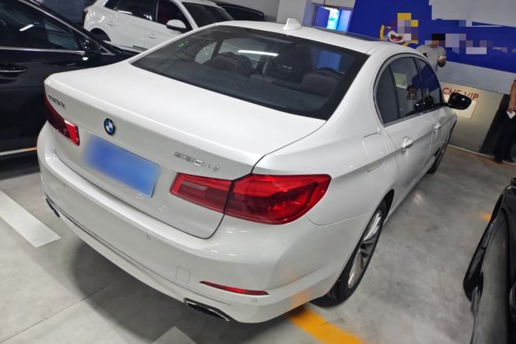 Used BMW 5 Series 2018 530Li Leading Edition Luxury Package Rear Right 45 Deg