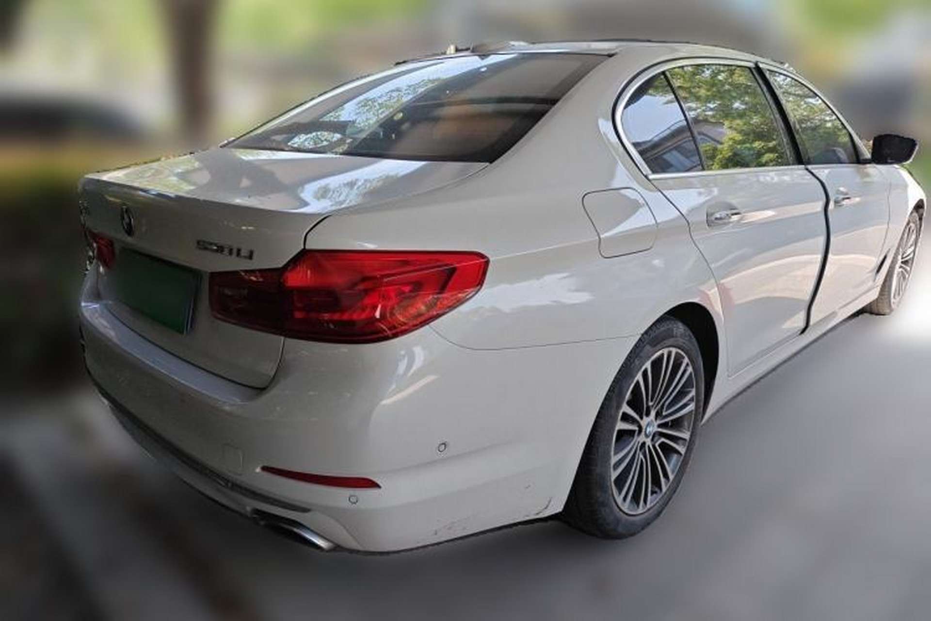 Used BMW 5 Series 2018 Facelifted 530Li Luxury Edition Premium Package Rear Right 45 Deg