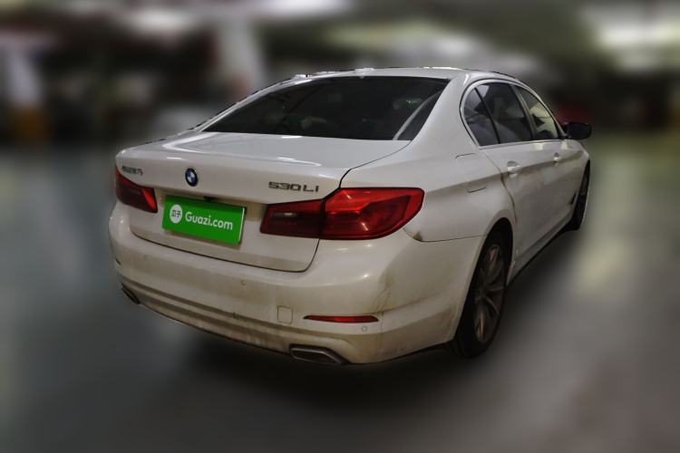 Used BMW 5 Series 2018 528Li Launch Special Edition Rear Right 45 Deg