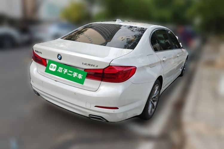 Used BMW 5 Series 2018 528Li Launch Special Edition Rear Right 45 Deg