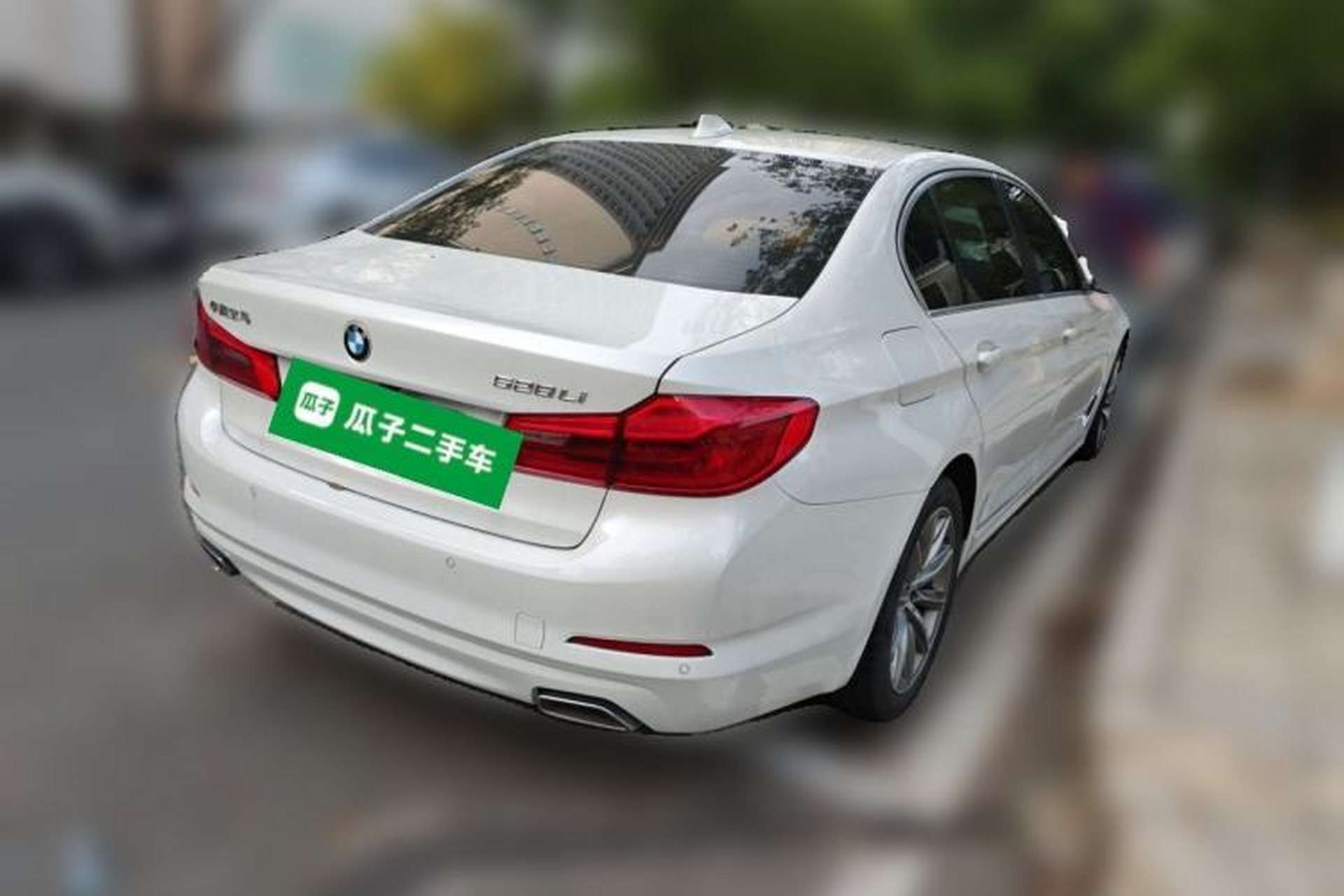 Used BMW 5 Series 2018 528Li Launch Special Edition Rear Right 45 Deg