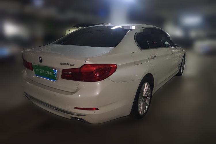 Used BMW 5 Series 2018 525Li Luxury Package Rear Right 45 Deg