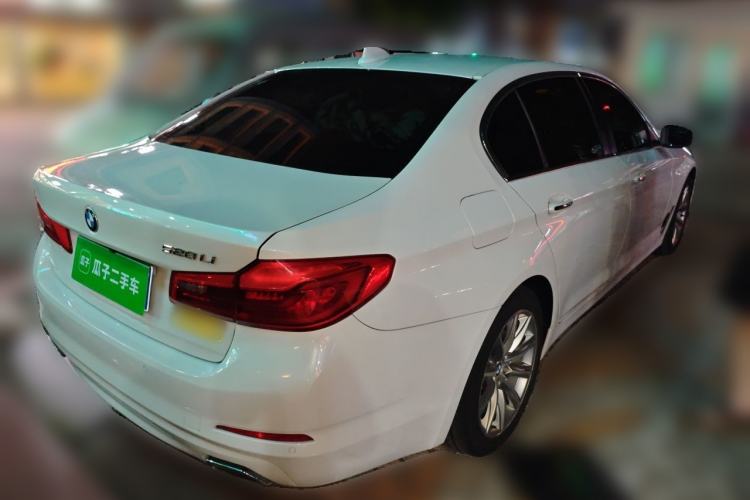Used BMW 5 Series 2018 528Li Launch Special Edition Rear Right 45 Deg