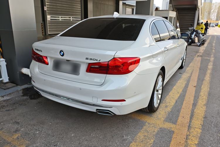 Used BMW 5 Series 2018 Revised Version 530Li Leading Edition Luxury Package Rear Right 45 Deg