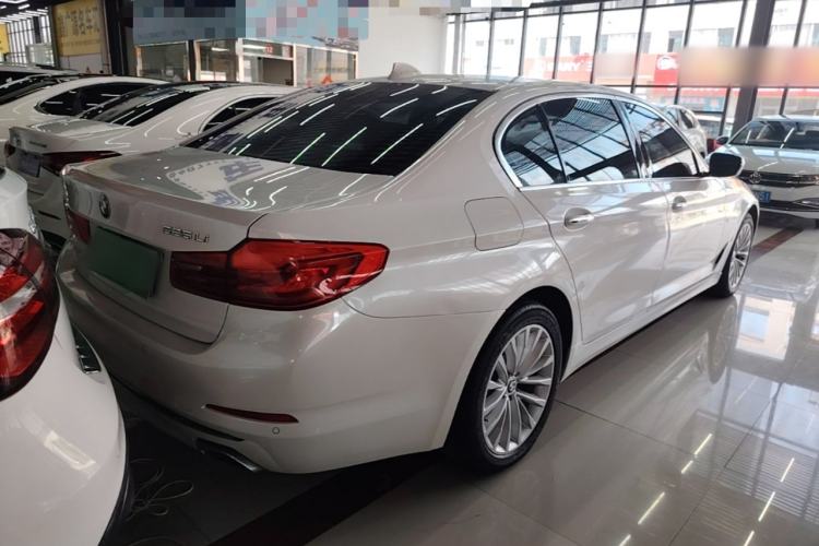 Used BMW 5 Series 2018 525Li Luxury Package Rear Right 45 Deg