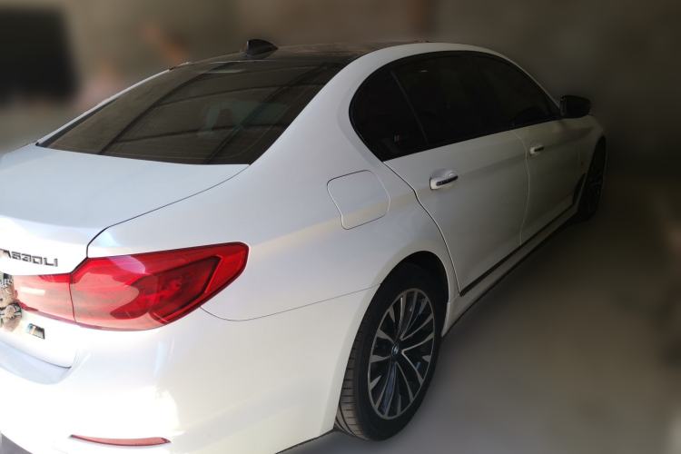 Used BMW 5 Series 2018 525Li Luxury Package Rear Right 45 Deg