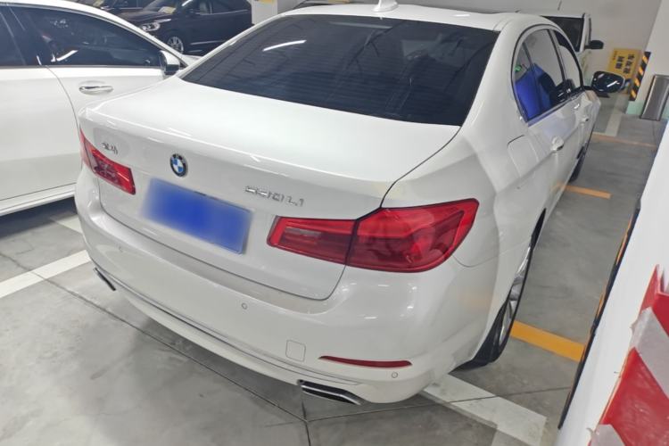 Used BMW 5 Series 2018 Facelifted 530Li xDrive Luxury Package Rear Right 45 Deg