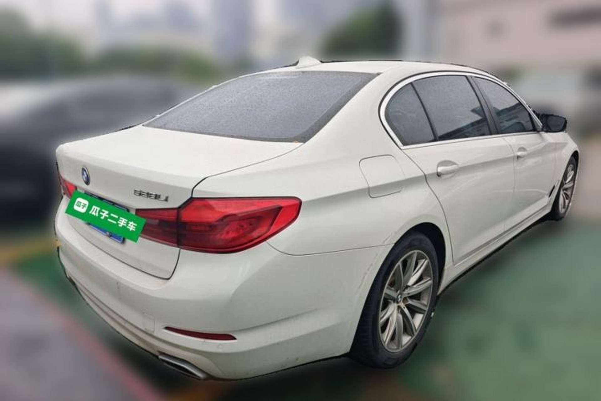 Used BMW 5 Series 2018 528Li Launch Special Edition Rear Right 45 Deg