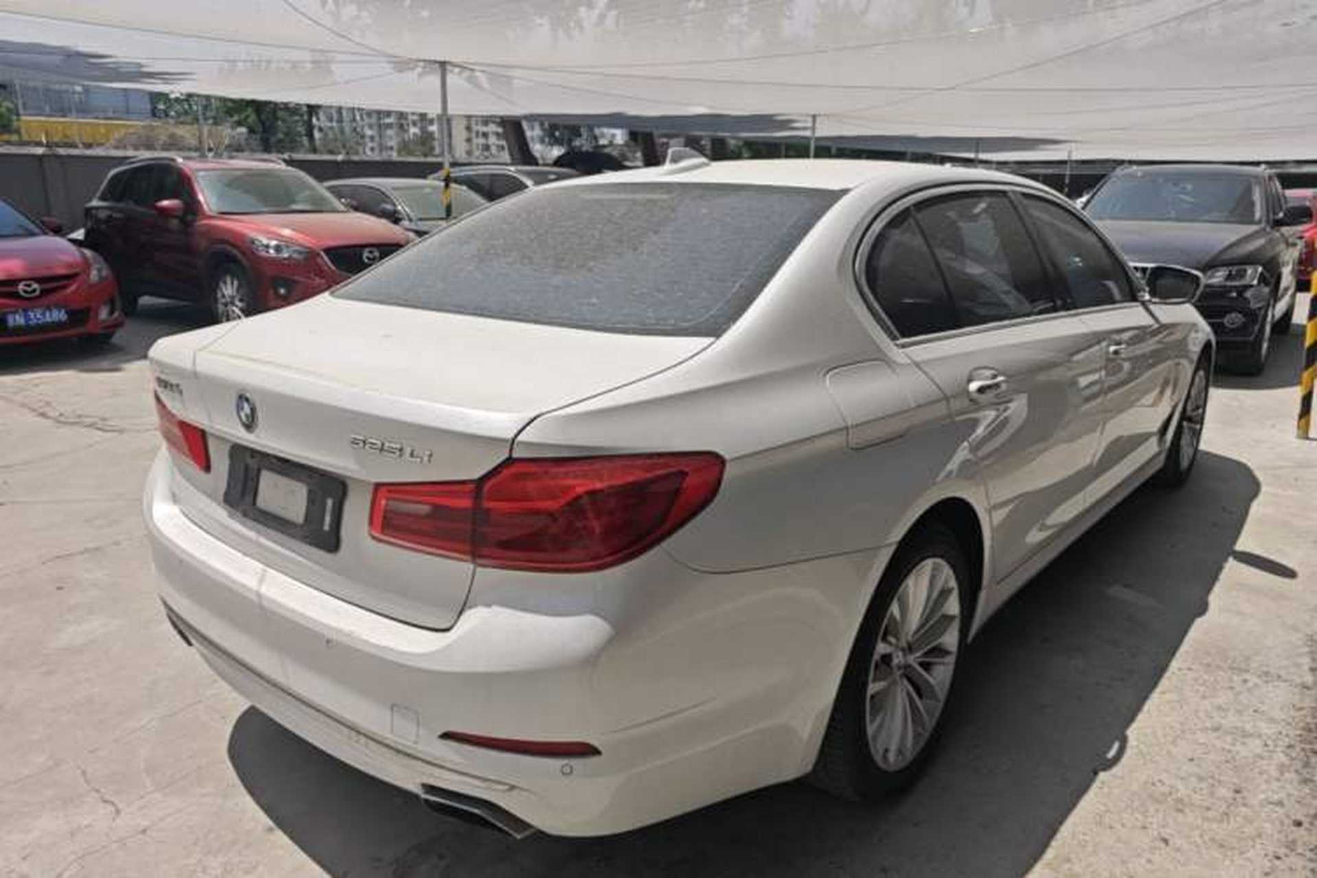 Used BMW 5 Series 2018 525Li Luxury Package Rear Right 45 Deg
