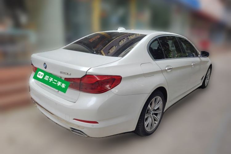 Used BMW 5 Series 2018 528Li Launch Special Edition Rear Right 45 Deg