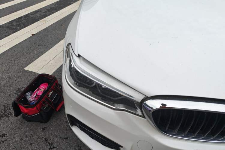 Used BMW 5 Series 2018 530Li Leading Model M Sport Package Right Front Headlight
