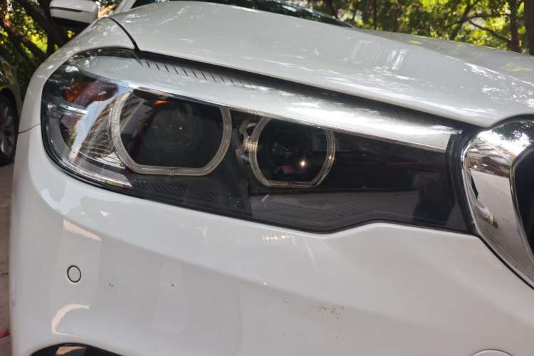 Used BMW 5 Series 2018 525Li M Sport Package Right Front Headlight