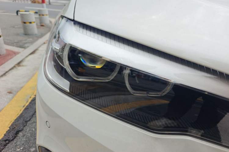 Used BMW 5 Series 2018 525Li M Sport Package Right Front Headlight