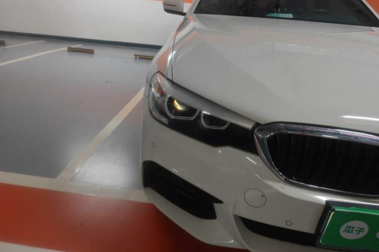 Used BMW 5 Series 2018 525i M Sport Package Right Front Headlight