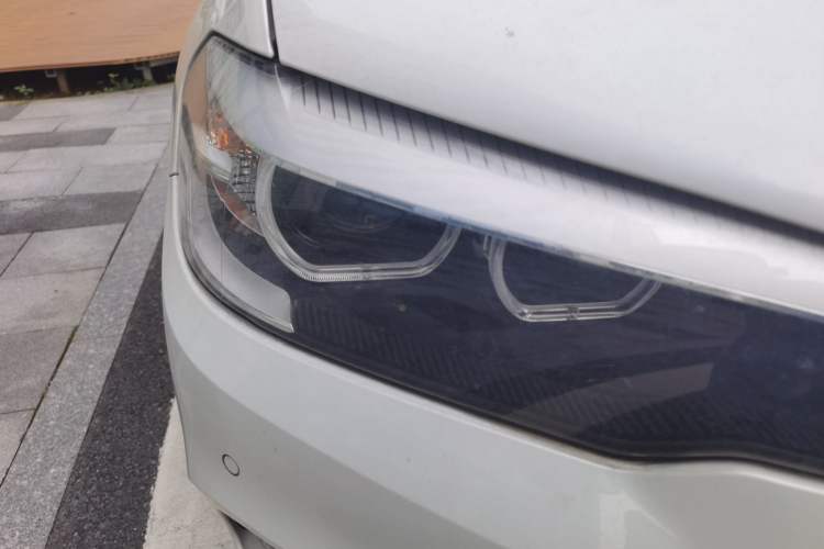 Used BMW 5 Series 2018 528Li Launch Special Edition Right Front Headlight