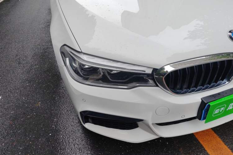 Used BMW 5 Series 2018 530i M Sport Package Right Front Headlight