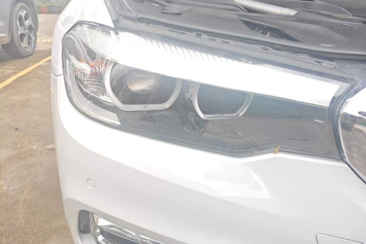 Used BMW 5 Series 2018 Revised Version 530Li Leading Edition Luxury Package Right Front Headlight