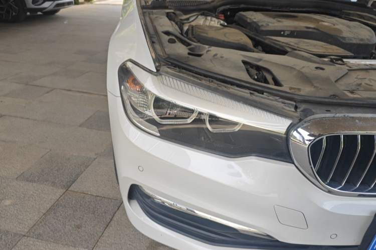 Used BMW 5 Series  Right Front Headlight