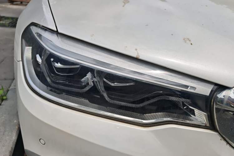 Used BMW 5 Series 2018 530Li Leading Edition Luxury Package Right Front Headlight