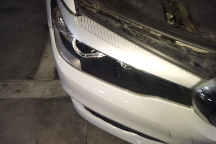 Used BMW 5 Series 2018 528Li Launch Special Edition Right Front Headlight