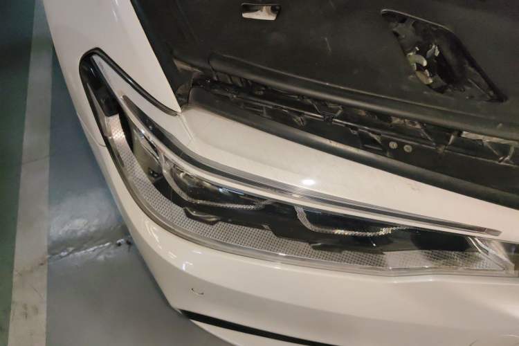 Used BMW 5 Series 2018 Restyled 530Li Leading Edition M Sport Package Right Front Headlight