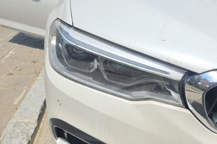 Used BMW 5 Series 2018 Restyled 530Li Luxury Edition M Sport Package Right Front Headlight