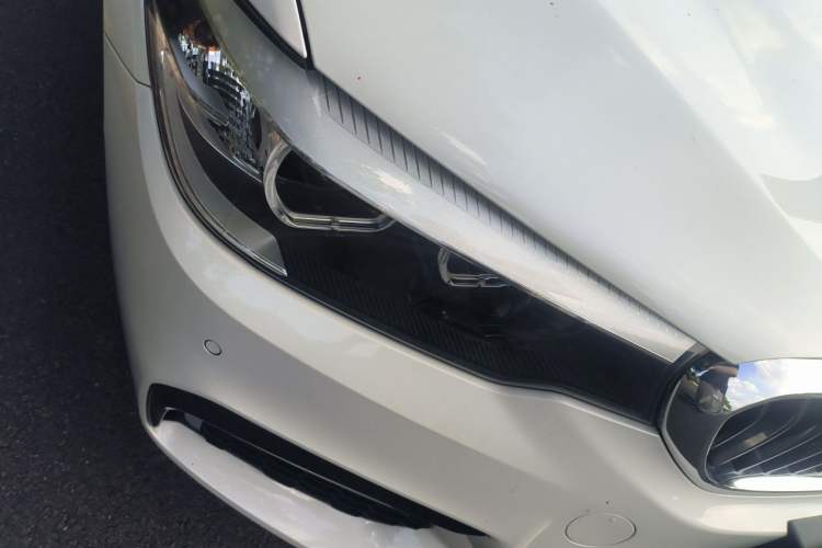 Used BMW 5 Series 2018 Restyled 530Li Leading Edition M Sport Package Right Front Headlight