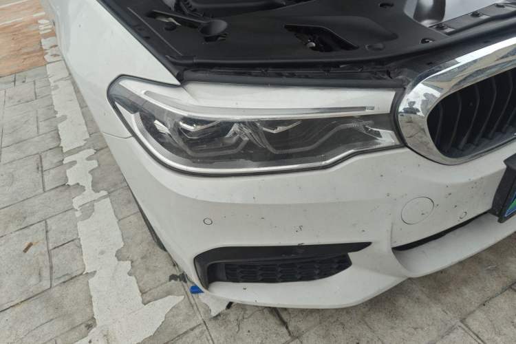 Used BMW 5 Series 2018 Restyled 530Li Leading Edition M Sport Package Right Front Headlight