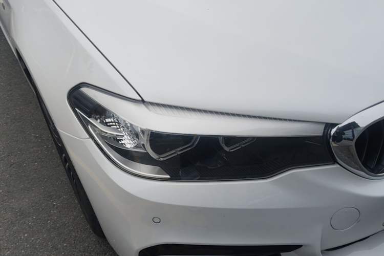 Used BMW 5 Series 2018 Facelifted 530Li xDrive M Sport Package Right Front Headlight