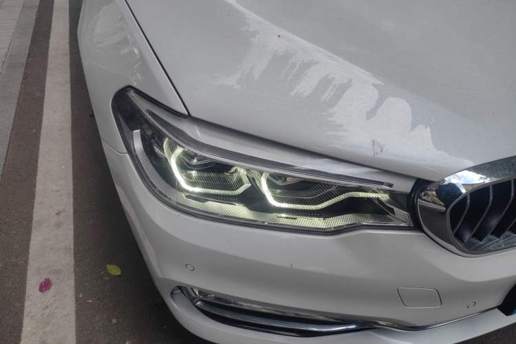 Used BMW 5 Series 2018 530Li Luxury Edition Premium Package Right Front Headlight