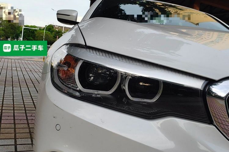 Used BMW 5 Series 2018 530Li Leading Model M Sport Package Right Front Headlight