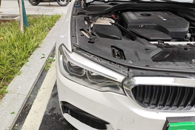 Used BMW 5 Series 2018 530Li Luxury Edition M Sport Package Right Front Headlight