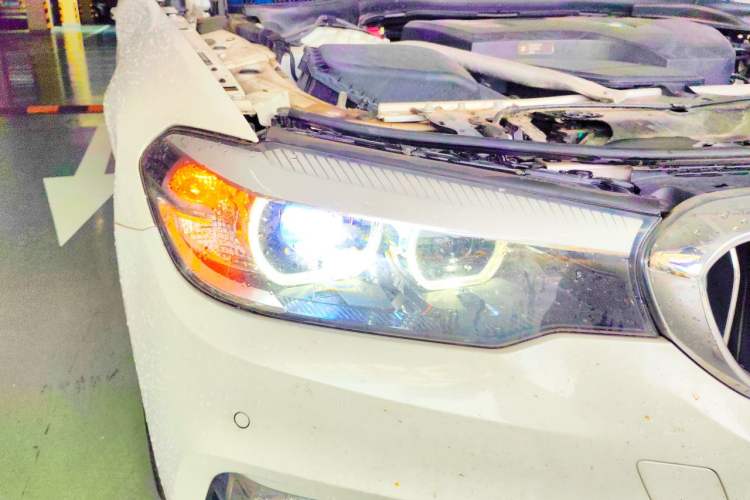Used BMW 5 Series 2018 525Li Luxury Package Right Front Headlight