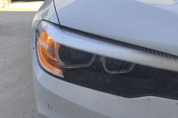 Used BMW 5 Series 2018 525Li Luxury Package Right Front Headlight