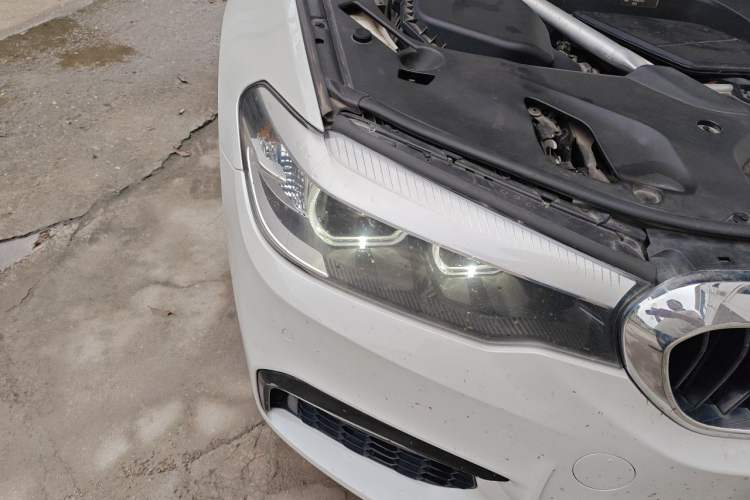 Used BMW 5 Series 2018 Restyled 530Li Leading Edition M Sport Package Right Front Headlight