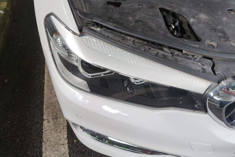 Used BMW 5 Series 2018 Revised Version 530Li Leading Edition Luxury Package Right Front Headlight