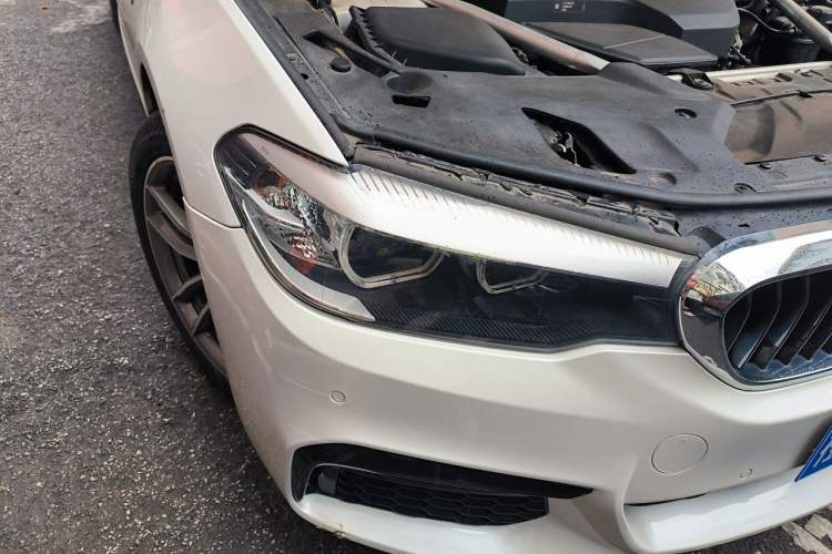 Used BMW 5 Series 2018 525Li Luxury Package Right Front Headlight