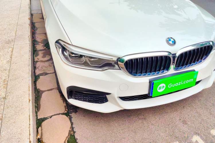 Used BMW 5 Series 2018 Restyled 530Li Leading Edition M Sport Package Right Front Headlight