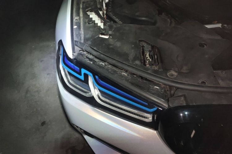 Used BMW 5 Series 2018 530Li Leading Model M Sport Package Right Front Headlight
