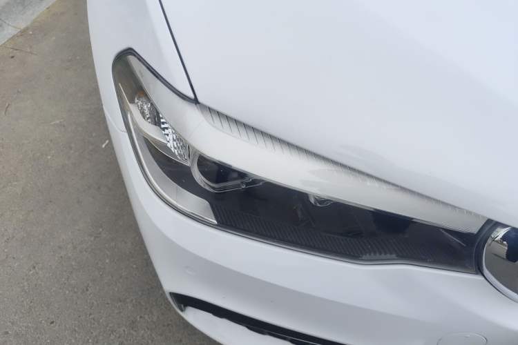 Used BMW 5 Series 2018 Restyled 530Li Leading Edition M Sport Package Right Front Headlight