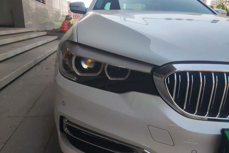 Used BMW 5 Series 2018 525Li Luxury Package Right Front Headlight