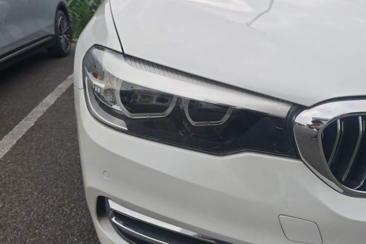 Used BMW 5 Series 2018 525Li Luxury Package Right Front Headlight