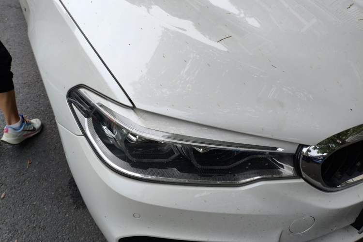Used BMW 5 Series 2018 530Li Luxury Edition M Sport Package Right Front Headlight