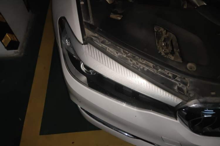 Used BMW 5 Series 2018 Revised Version 530Li Leading Edition Luxury Package Right Front Headlight
