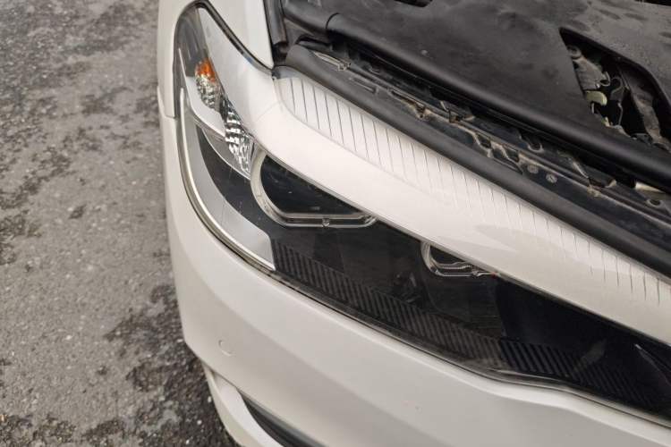 Used BMW 5 Series 2018 528Li Launch Special Edition Right Front Headlight
