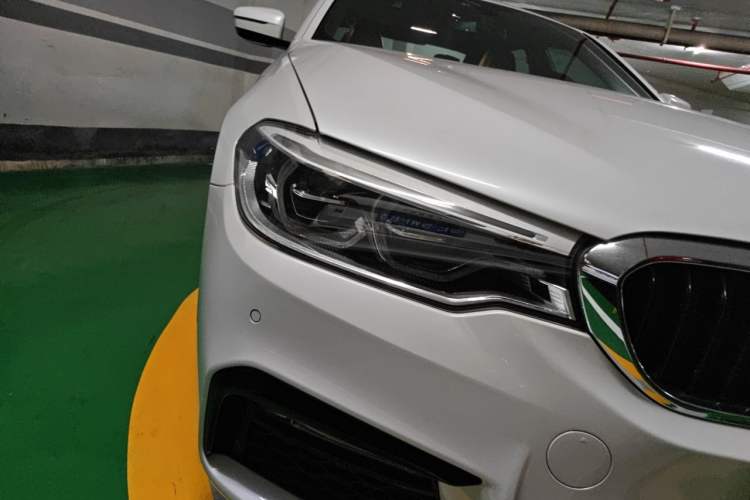 Used BMW 5 Series 2018 525Li M Sport Package Right Front Headlight